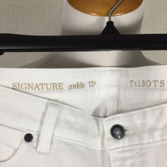 NWOT Talbots signature ankle white jeans! - Picture 2 of 6